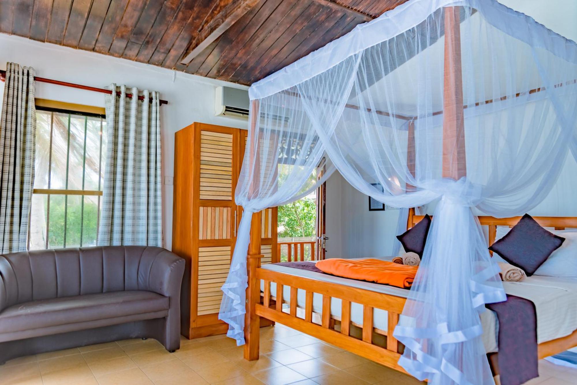 Amor Beach Унаватуна Экстерьер фото